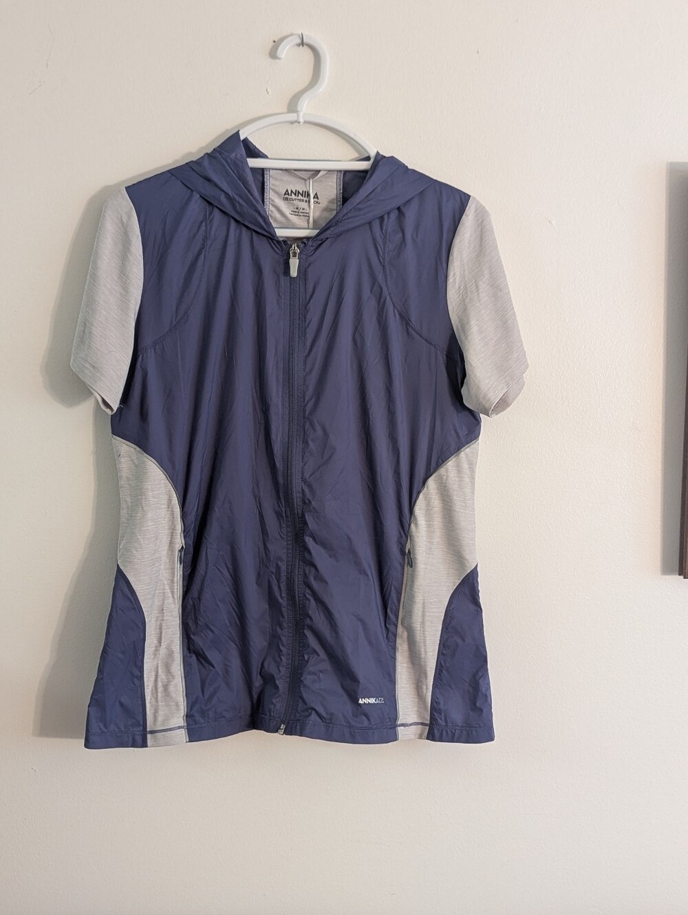 Annika Cutter & Buck Hybrid Flex Hooded Golf Jacket Blue Gray NWT Size M